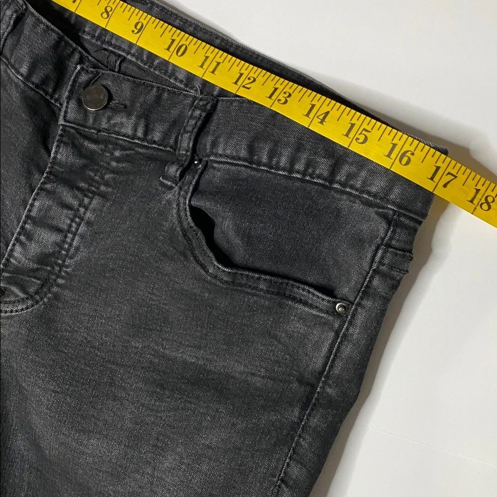 MNML Black Skinny’s - Picture 7 of 11